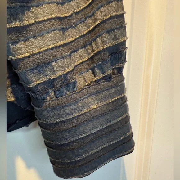 loft blouse women's Square Neck Blouse Gray small some intentional fraying - Picture 4 of 9